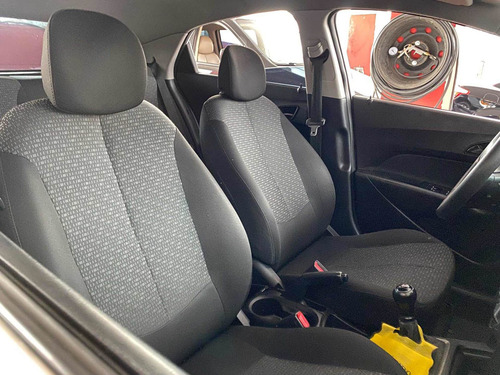 Imagem 16 de 18 de Hyundai Hb20 2016 1.0 Comfort Style Flex 5p