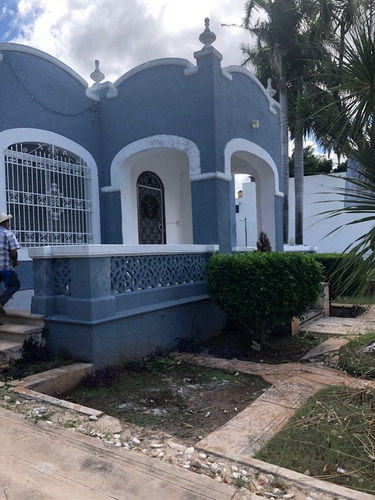 Casona Antigua En El Centro Histórico De Merida