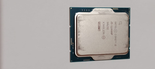 Procesador Gamer Intel Core I5-12400f Bx8071512400f (Usado)