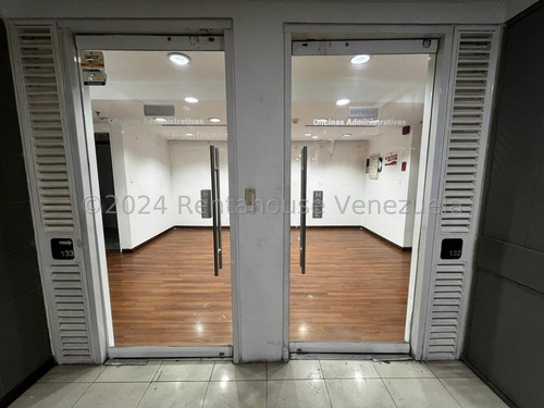 Magnifica Y Amplia Oficina En Alquiler Mls 24-29285 El Bosque