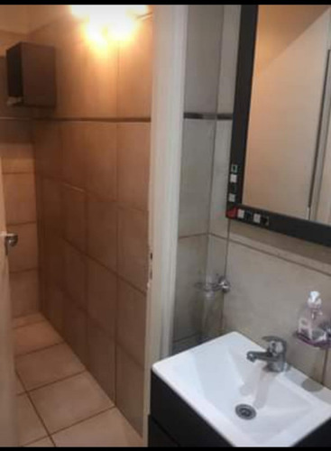 Local Comercial 39 M2 C/ Deposito Y Baño,todos Los Servicios