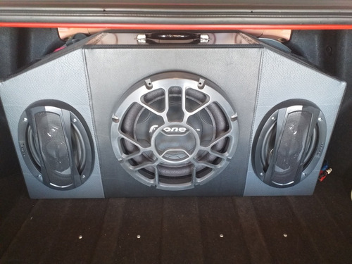 Imagen 6 de 8 de Se Vende Cajon Para Bajo De 12 Pulgadas Y Cornetas 6x9, 40v
