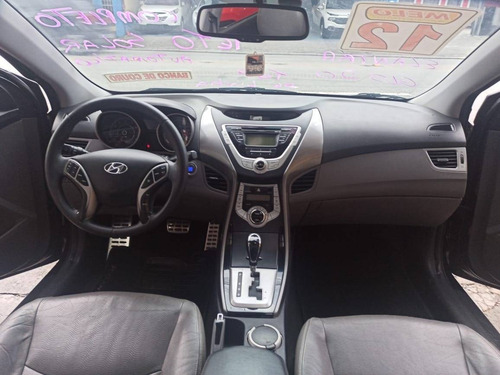 Imagem 4 de 15 de Hyundai Elantra 1.8 Gls 16v Gasolina 4p Automático