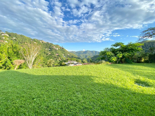 Imagen 3 de 11 de Se Vende Casa 1330m² 5h+1s/5b+1s/4p Loma Larga El Hatillo