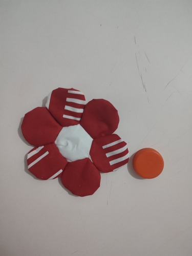 Imagen 2 de 6 de Flores Artesanales De Tela