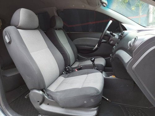 Imagen 4 de 7 de Chevrolet Aveo