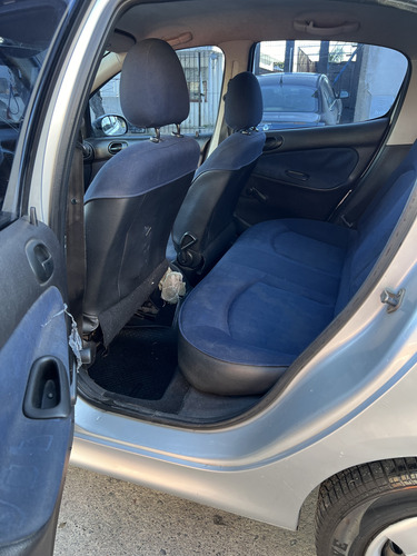 Peugeot 206 1.6 Xr Premium