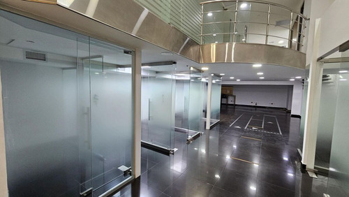 Local En Alquiler En 1er Nivel De Plaza Comercial En Naco, Santo Domingo, 275m2