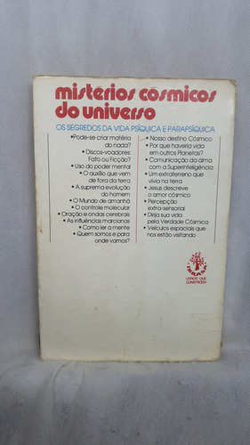 Livro Mistérios Cósmicos Do Universo - Adrian V. Clark - Editora Ibrasa (Usado)