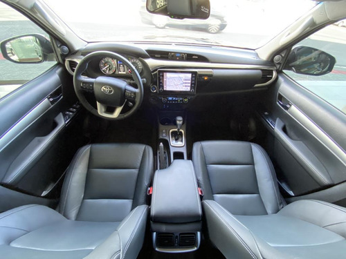 Imagem 8 de 12 de Hilux Cd Srv 4x4 2.8 Tdi Diesel Aut.