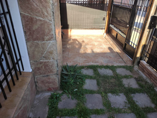 Imagen 3 de 23 de Casa 2 Dormitorios Con Cochera Alto Alberdi