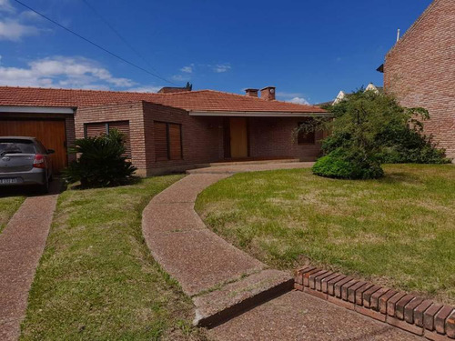 Casa En Venta, Oportunidad, Potencial Comercial Granja De Funes, Zona Norte, Córdoba