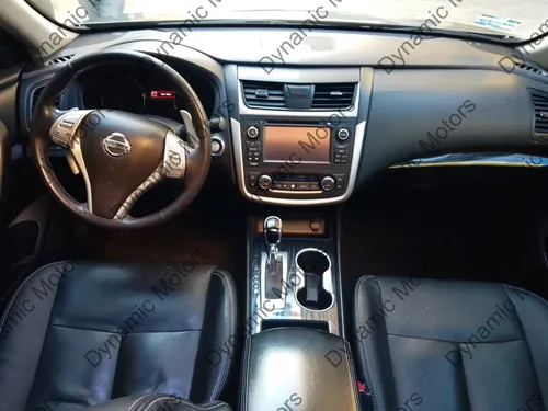 Nissan Altima 3.5 Exclusive Cvt