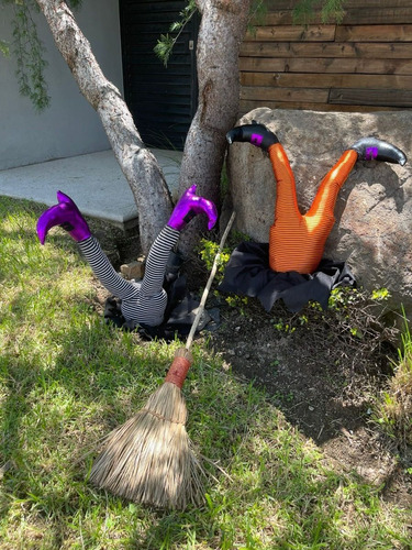 Imagen 2 de 10 de Halloween Piernas De Bruja Con Vestido Adorno Para Jardin