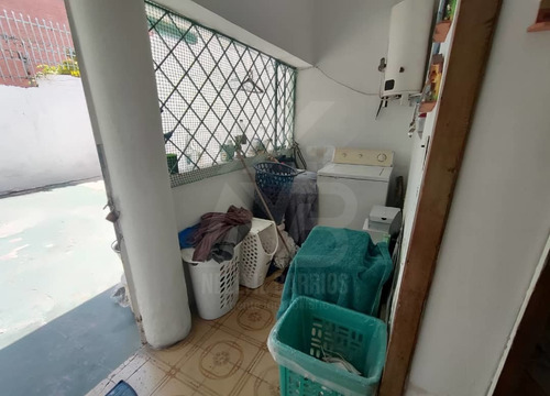 Se Vende Casa En El Rosal, De Estratégica Ubicación Habitable 5/5/5 Interesante Potencial Comercial Y Residencial Con Posibilidades De Ampliar