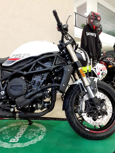 Imagen 12 de 15 de Benelli 752 S