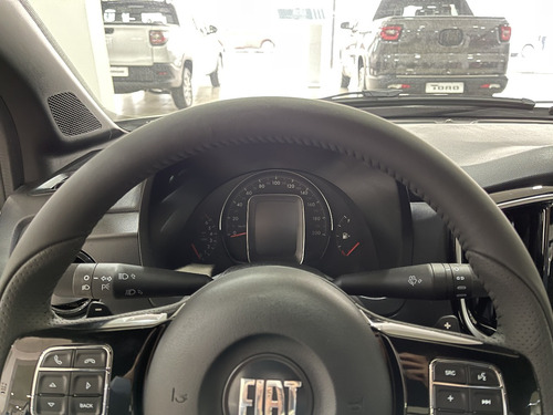 Fiat Strada 1.4 8v Freedom Cd