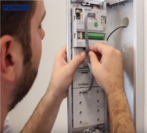 Instalacion De Intefone Gsm 4g Marca J R Con Lector Rfid 200