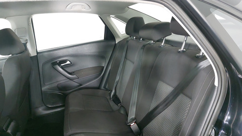 Volkswagen Vento 1.6 HIGHLINE STD.