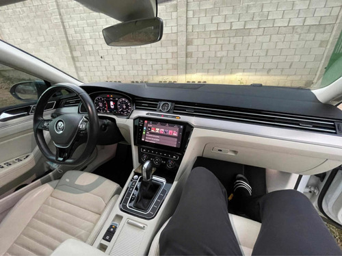 Imagem 10 de 15 de Volkswagen Passat 2018 2.0 Tsi Highline 4p