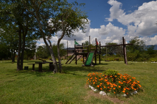 Dos Cabañas En Nono