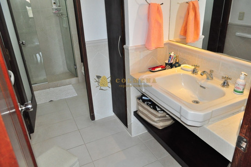 Excelente Ubicación , Hermosa Casa A Metros De La Mansa.- Ref: 2491