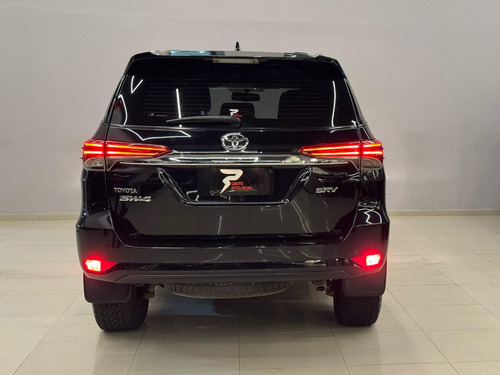 Toyota Hilux SW4 2.7 SR 4X2 16V FLEX 4P AUTOMÁTICO