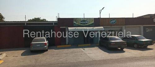 %% Raiza Suarez Vende Local Comercial En Zona Oeste De Barquisimeto 2 5 1 7 6 7 3 Con Muy Buena Ubicación Alta Seguridad Y Con Posibilidad A Construir