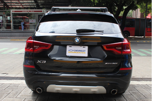 BMW X3 5p xDrive 30i X Line L4/2.0/T Aut