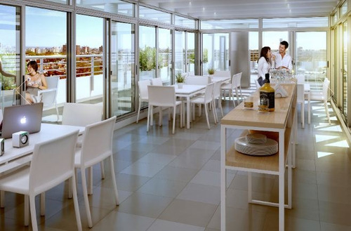 Oviedo Casi Av. Italia . Piso 13. Al Norte. 2 Dorm, 1 Baño. Cocina Integrada Con Terraza.2 Garajes Y Tasas Y Conexiones Incluidas Barbacoa Vig. 24hs. Vista Despejada Al Norte Soleado.