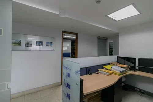 Oficina En Arriendo En Porciúncula. Cod A1021285