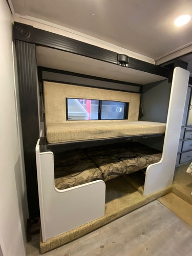 Imagen 11 de 15 de Motorhome Fleetwood