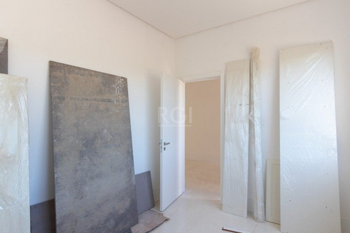 Casa Condominio Em Belém Novo Com 5 Dormitórios - Lu431179