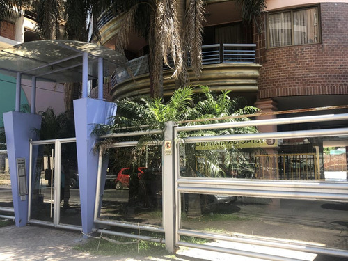 Imagen 12 de 13 de Departamento 2 Amb Con Cochera Moron Centro