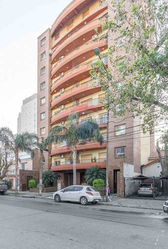 Venta De Depto. 3 Amb.c/cochera En Quilmes Centro