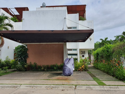 Imagen 1 de 14 de Casa En Venta Ubicada En Rinconada Banderas, Nuevo Vallarta