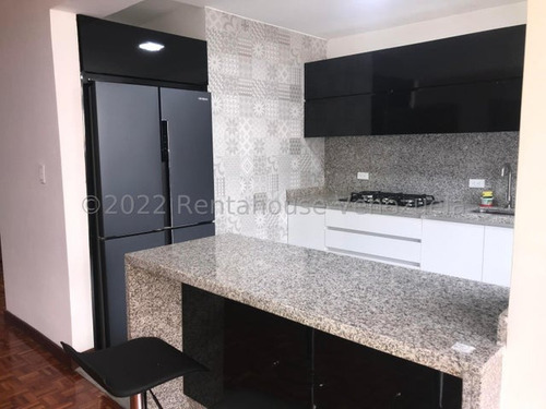 Lindo Apartamento En Excelente Zona Listo Para Mudarse La Trtinidad 23-19389 - Jca