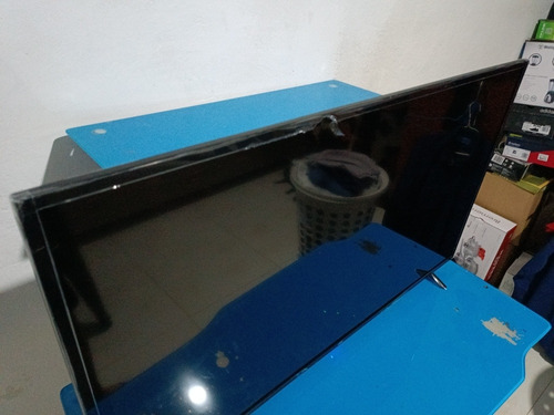 Imagen 8 de 9 de Televisor Jvc Smart Tv (android) De 42 Pulgadas