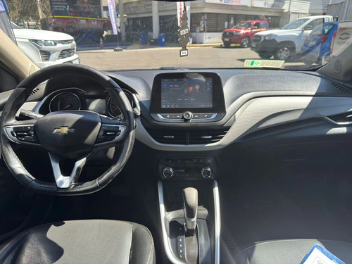 Chevrolet Onix 1.0T PREMIER 4X2 AT 4P