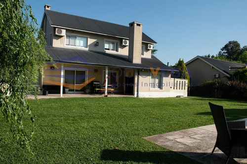Imagen 7 de 15 de Excelente Casa En Venta En Barrio Santa Ana
