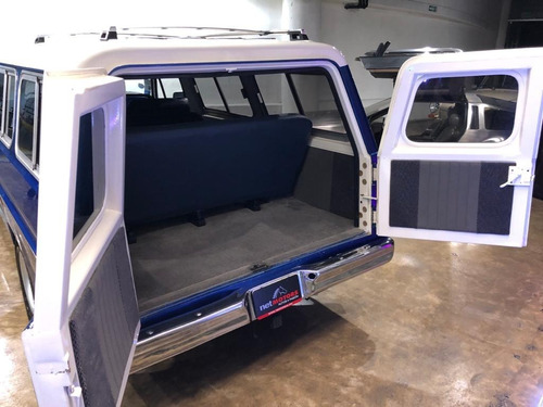 Imagen 8 de 15 de Ford Minibus 1976