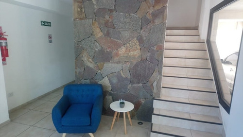 Imagen 2 de 9 de Departamento En Venta En Ituzaingo Norte