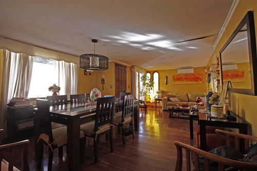 Casa En Venta De 3 Dorm. En La Reina Simon Bolivar
