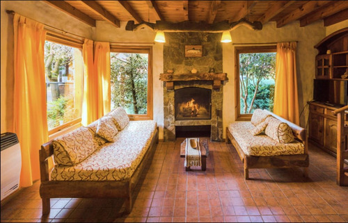 Complejo De 5 Cabañas Turísticas Con Pileta Climatizada - San Martin De Los Andes