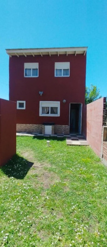 Casa En Venta - 3 Dormitorios 2 Baños - 300mts2 - Santa Clara Del Mar