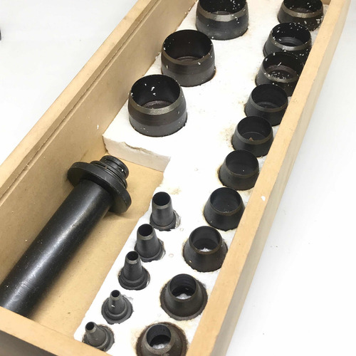 Imagen 3 de 8 de Juego De Sacabocados N°4. Incluye 19 Piezas. De 3 A 38mm.