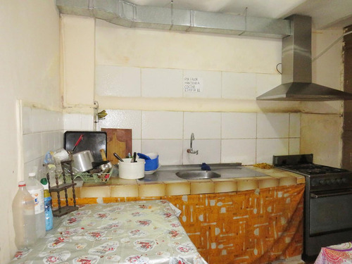 Venta Casa-hospedaje 20 Dormitorios. Ciudad Vieja. Oportunidad De Inversión