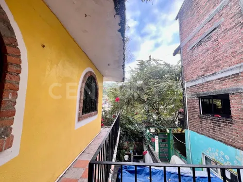 Propiedad En Venta En Ramblases En Puerto Vallarta, Potencial De Inversión