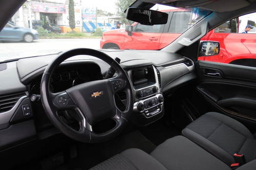 Imagen 8 de 14 de Chevrolet Suburban 2016