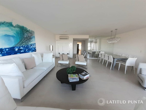 Imagen 12 de 15 de Apartamento Esquinero En Le Parc, 3 Suites Más Dependencia